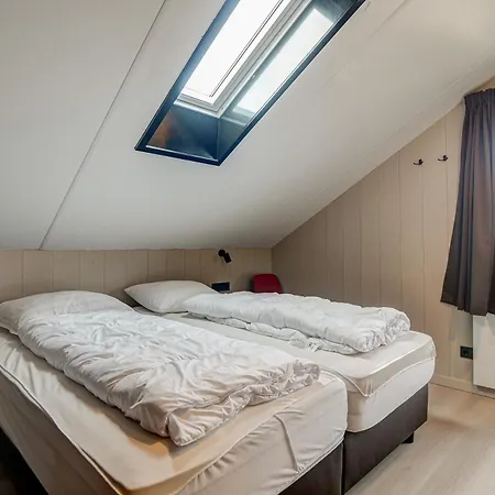 - Julianadorp Aan Zee Holiday home De Zandloper
