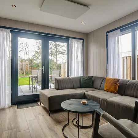 - Julianadorp Aan Zee * De Zandloper
